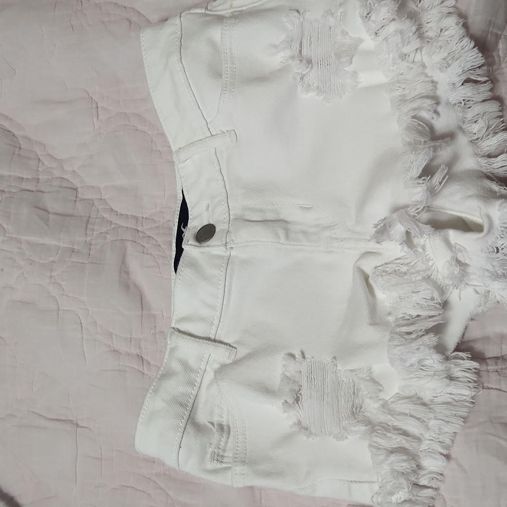 White distressed  with  jagged hem short shorts sz  24 waist